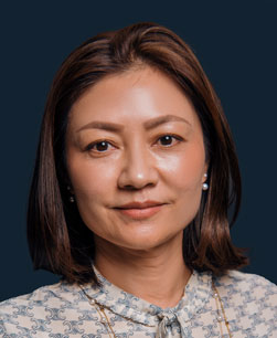 Yi  He (Christine)